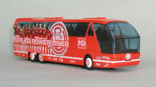 Modell M14:   NEOPLAN Starliner N 516 - Mannschaftsbus RW Essen